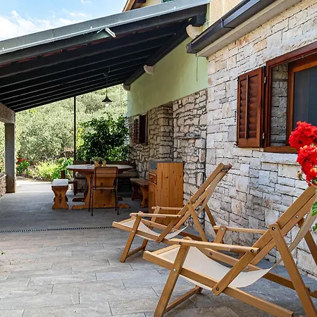 House Jasmina