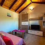 House Jasmina بيت للعطل