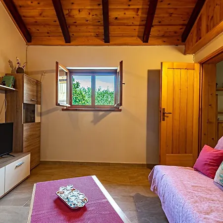 別荘 House Jasmina